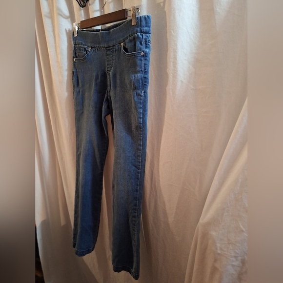 Blue Denim Jeans - Picture 5 of 7